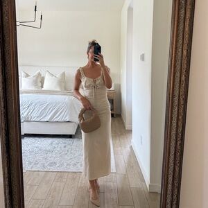 Elegant Cream Sleeveless Dress